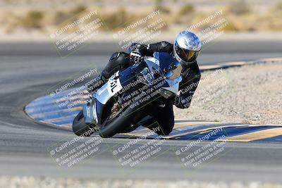 media/Jan-09-2022-SoCal Trackdays (Sun) [[2b1fec8404]]/Turn 11 (935am)/